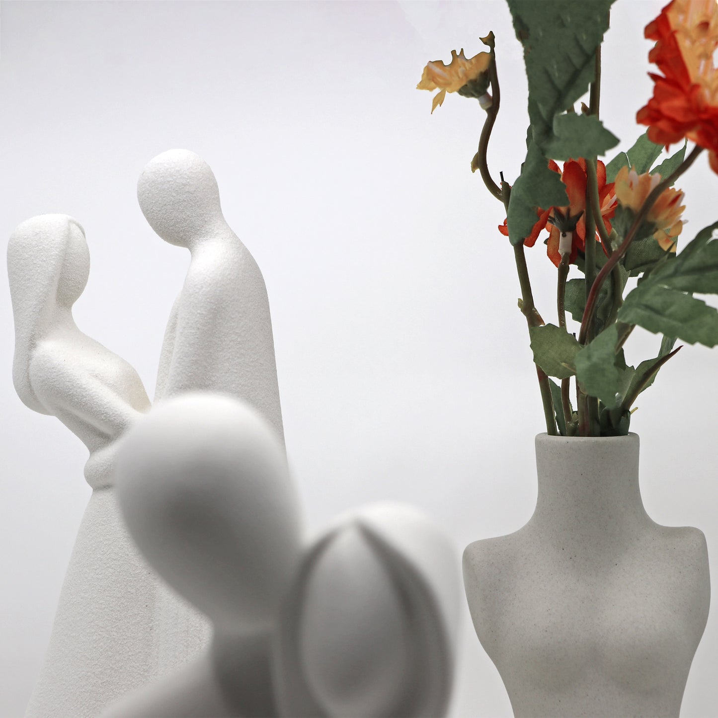 Romantic Couple [Half Torso] - Ceramic Figure