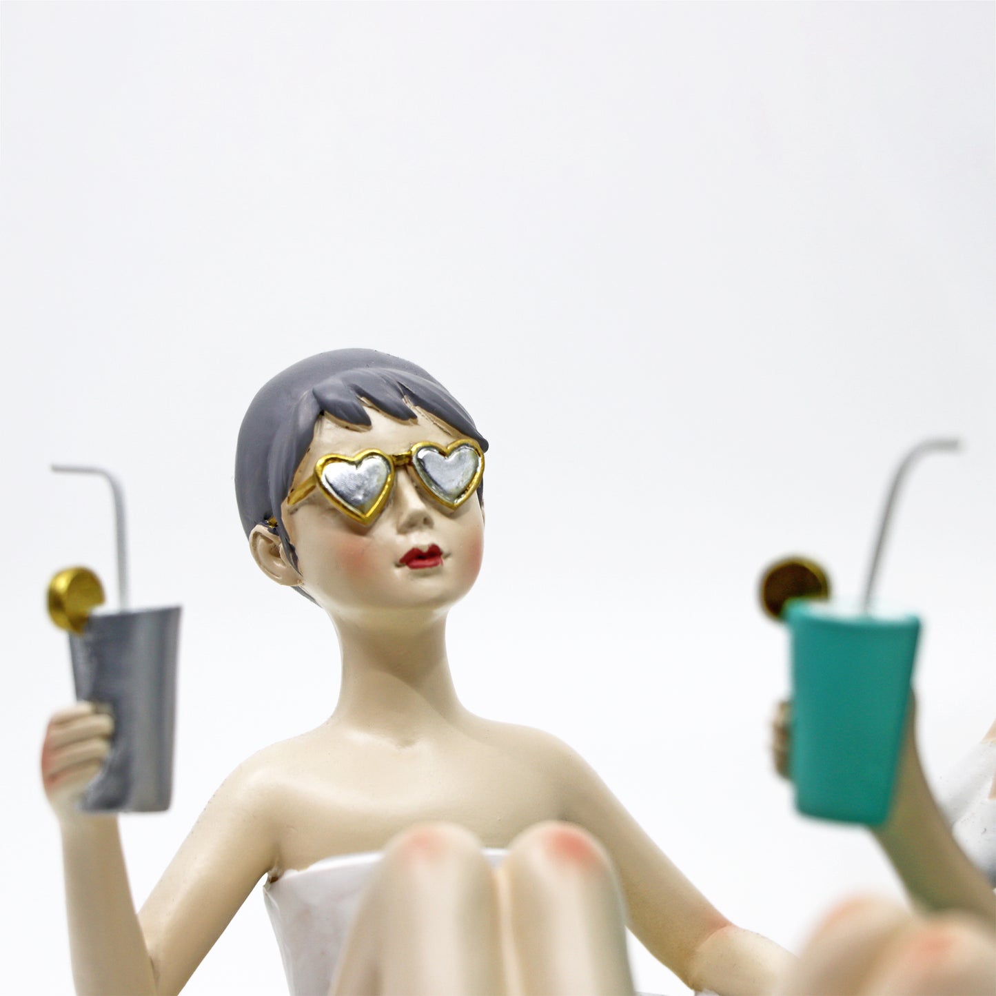 Beach Girl Chill - Resin Figure