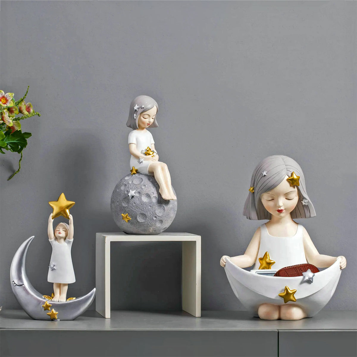 Star Girl - Resin Figure